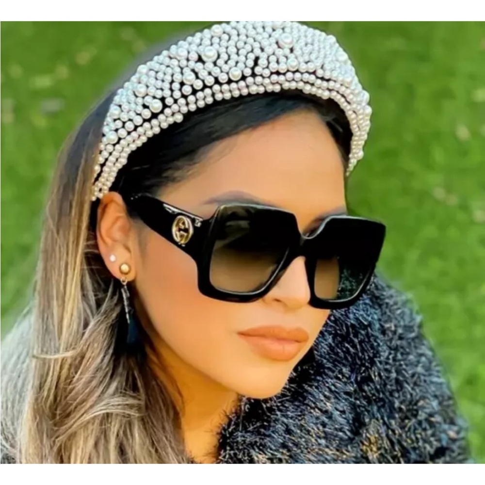 New Gucci GG0083s Oversized Square Women Black Sunglasses - Picture 3 of 6